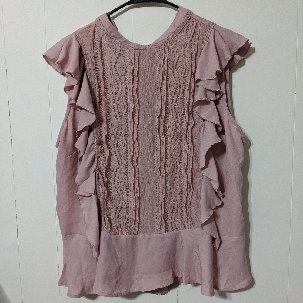 Women pink bouse